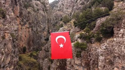 Denizli Büyükşehir Belediyesi Arama Kurtarma (DEBAK) ekibi, Acıpayam Kanyonu’nda düzenlediği