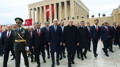 Cumhurbaşkanı Recep Tayyip Erdoğan, Türkiye Büyük Millet Meclisi Başkanı Numan