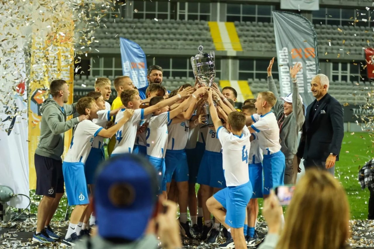 Dünyanın dört bir yanından gelen geleceğin yıldız futbolcuları, 17–26 Ekim
