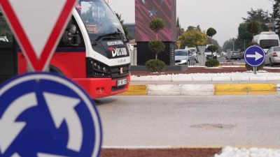 Düzce Belediyesi, şehir merkezindeki trafik güvenliğini artırmak amacıyla Emniyet ve