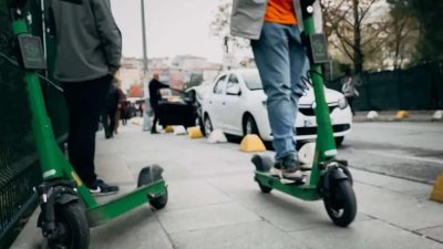 Resmi Gazete’de yayımlanan yönetmelik değişikliğiyle elektrikli skuter kurallarına aykırı davrananlara
