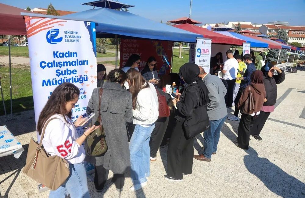 Eskişehir Büyükşehir Belediyesi, Anadolu Üniversitesi ev sahipliğinde düzenlenen Bağımlılık Farkındalık