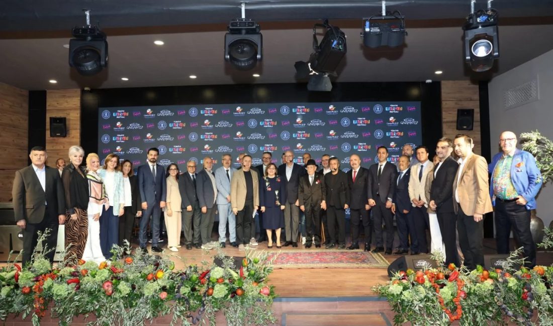 Kültür Yolu Festivali kapsamında düzenlenen GastroAntep'te, Gaziantep Büyükşehir Belediye Başkanı
