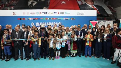 Üç kıtadan öğrencileri Gaziantep’te buluşturan 8. Uluslararası Türk Dünyası Bilim
