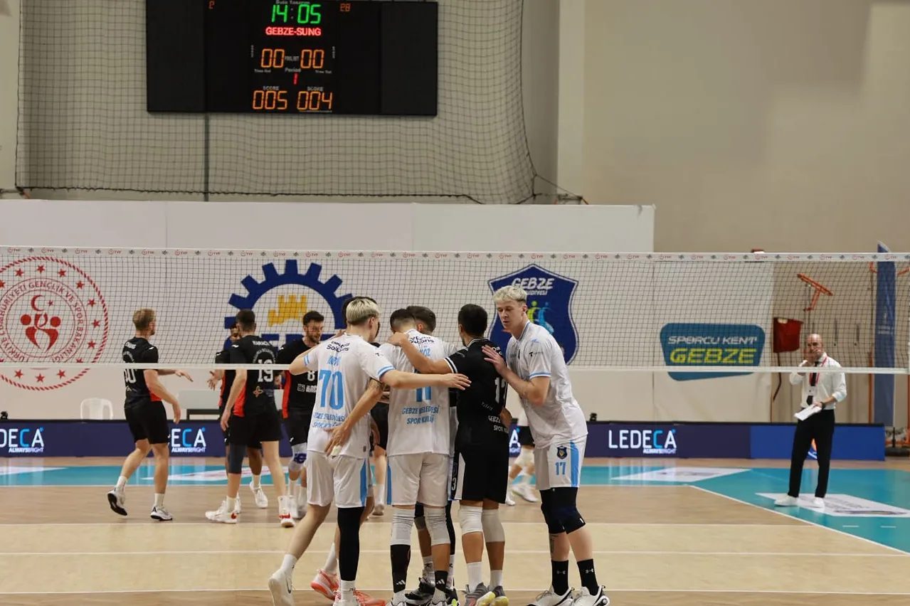 SMS Grup Efeler Ligi’nde mücadele eden Gebze Belediyespor, sahasında oynadığı