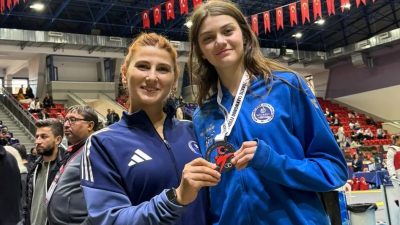 Kağıtspor’un genç taekwondocusu Ceylinnaz Durmaz, Ordu’da düzenlenen Ümitler Türkiye Taekwondo