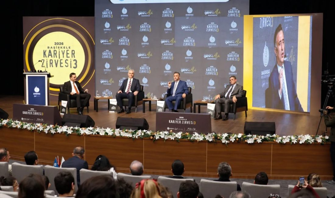 GTÜ Rektörü Prof. Dr. Hacı Ali Mantar, gençleri sektörün öncü