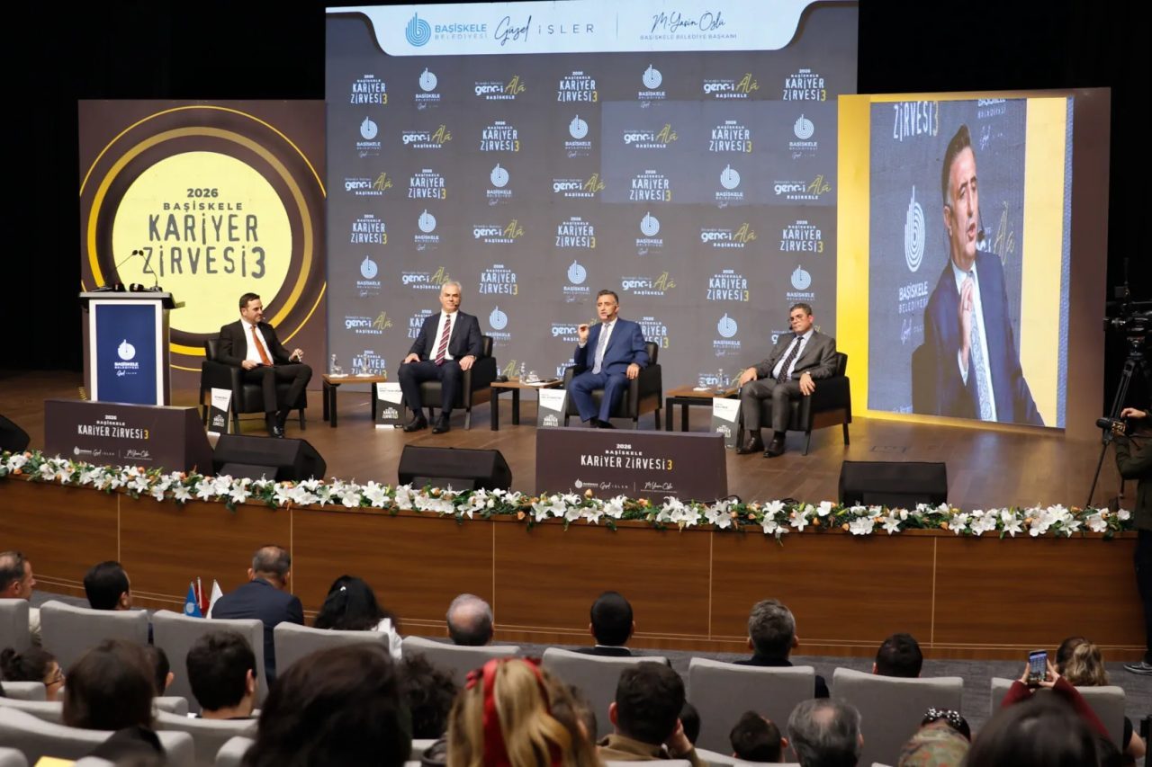 GTÜ Rektörü Prof. Dr. Hacı Ali Mantar, gençleri sektörün öncü