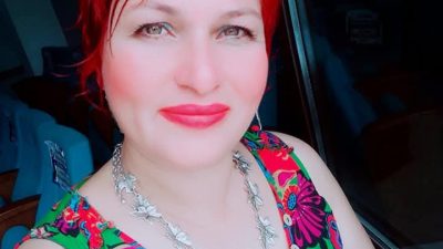 Hülya Gülmez | Kültür-Sanat Köşesi &nbsp; “Yaşama Sanat Kat!” diyerek