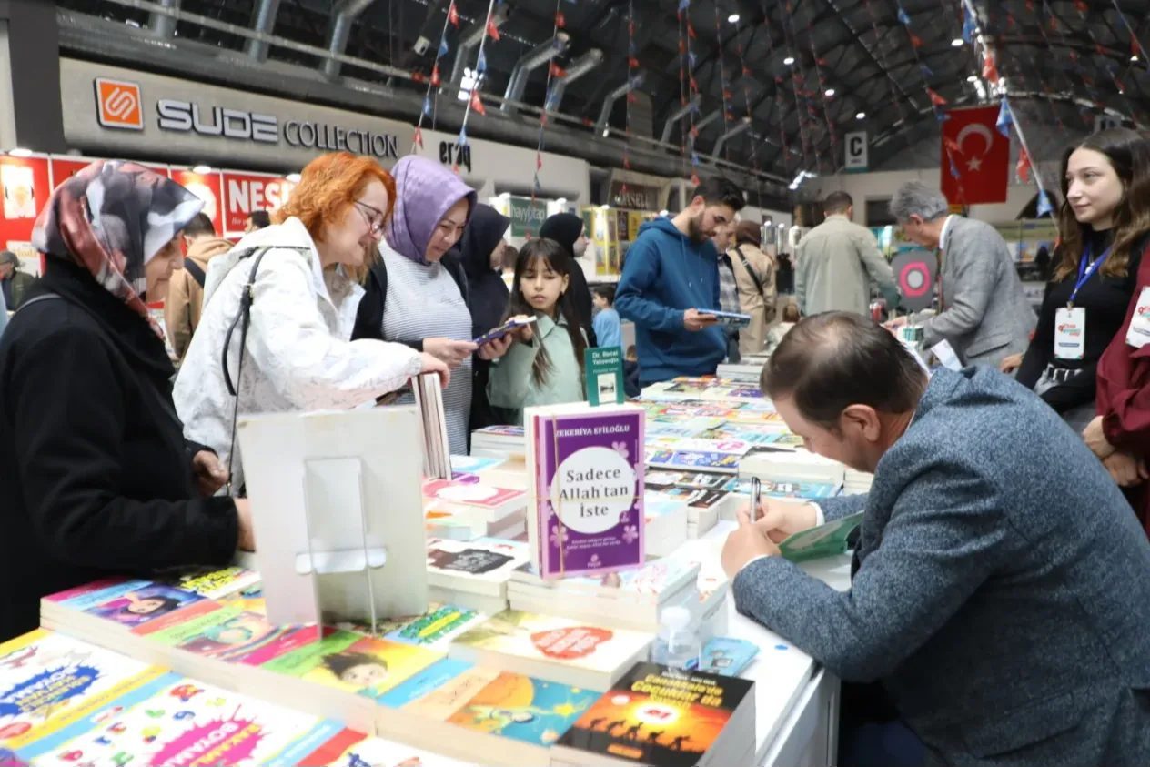 İnegöl Belediyesi tarafından bu yıl 10’uncusu düzenlenen İnegöl Kitap Günleri,