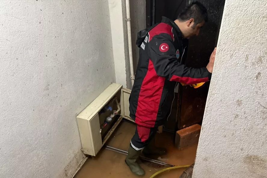 İstanbul Maltepe Belediyesi, İstanbul genelinde dün sabahtan itibaren etkili olan sağanak