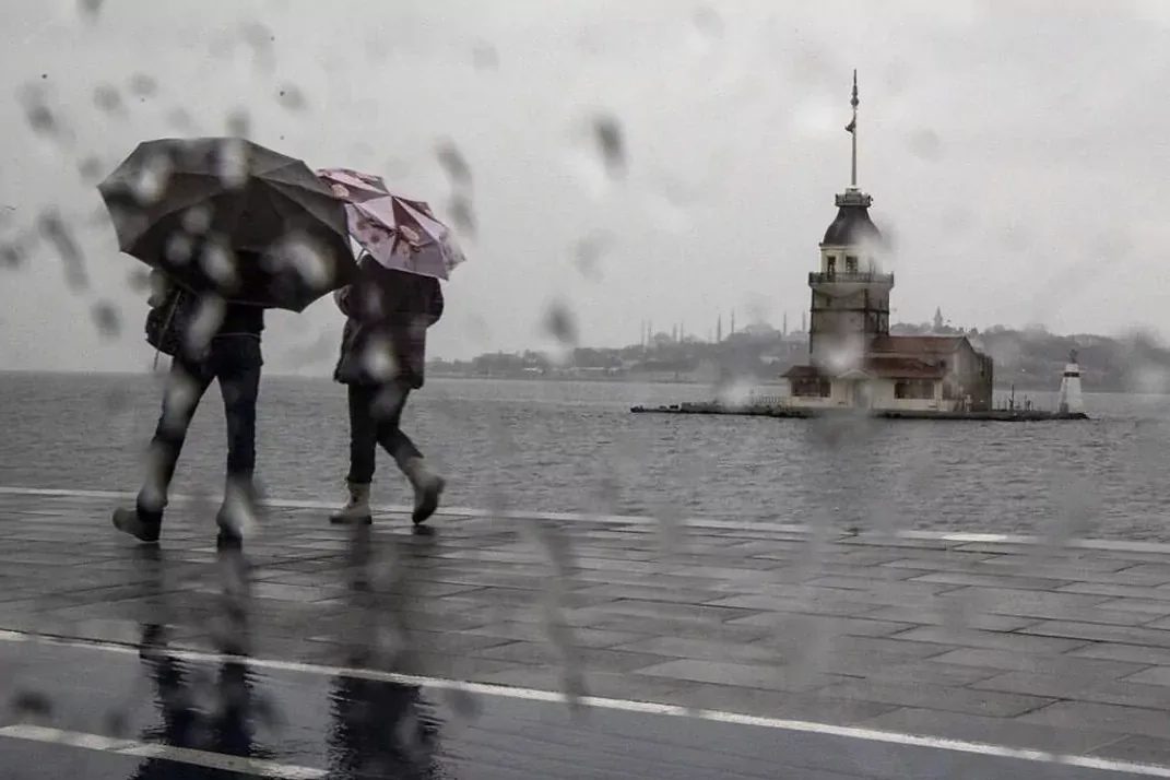 İstanbul Valiliği, bu gece başlayıp 27 Ekim Salı sabah saatlerinden