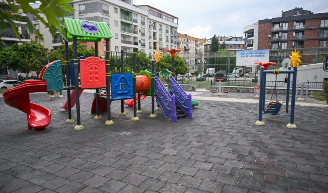 Bornova Belediyesi, Erzene Mahallesi’nde bulunan ve içerisinde halı sahanın da