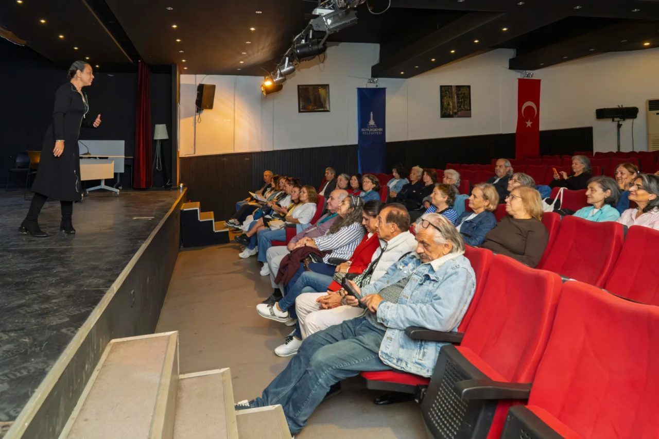 İzmir Büyükşehir Belediyesi’nin 60 yaş ve üzeri vatandaşları aktif yaşama