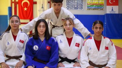 Yıldızlar Balkan Judo Şampiyonası’nda Türkiye’nin takım şampiyonluğuna katkı sağlayan İzmir