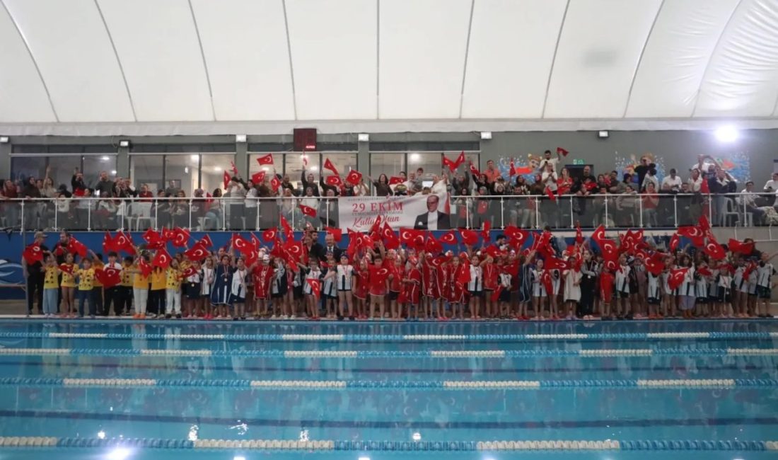 İzmit Belediyesi Gençlik ve Spor Hizmetleri Müdürlüğü, Cumhuriyet Bayramı’nın 103’üncü
