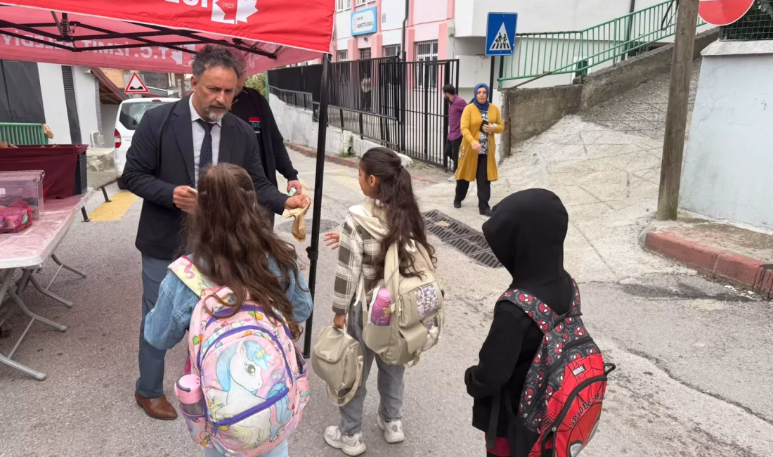 İzmit Belediyesi, Beslenme Saati Projesi kapsamında Gültepe, Akşemsettin ve Topçular