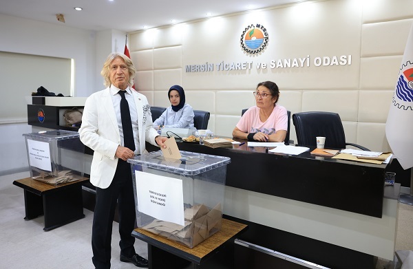 MTSO’da Meclis Başkanı Hamit İzol Güven TazelediMersin Ticaret ve Sanayi