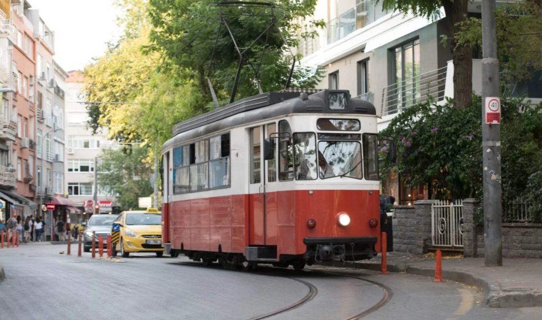 İstanbul’un simge ulaşım hatlarından T3 Kadıköy-Moda Tramvay Hattı’nda 19 Ekim’de