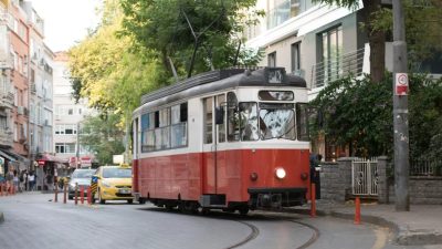 İstanbul’un simge ulaşım hatlarından T3 Kadıköy-Moda Tramvay Hattı’nda 19 Ekim’de