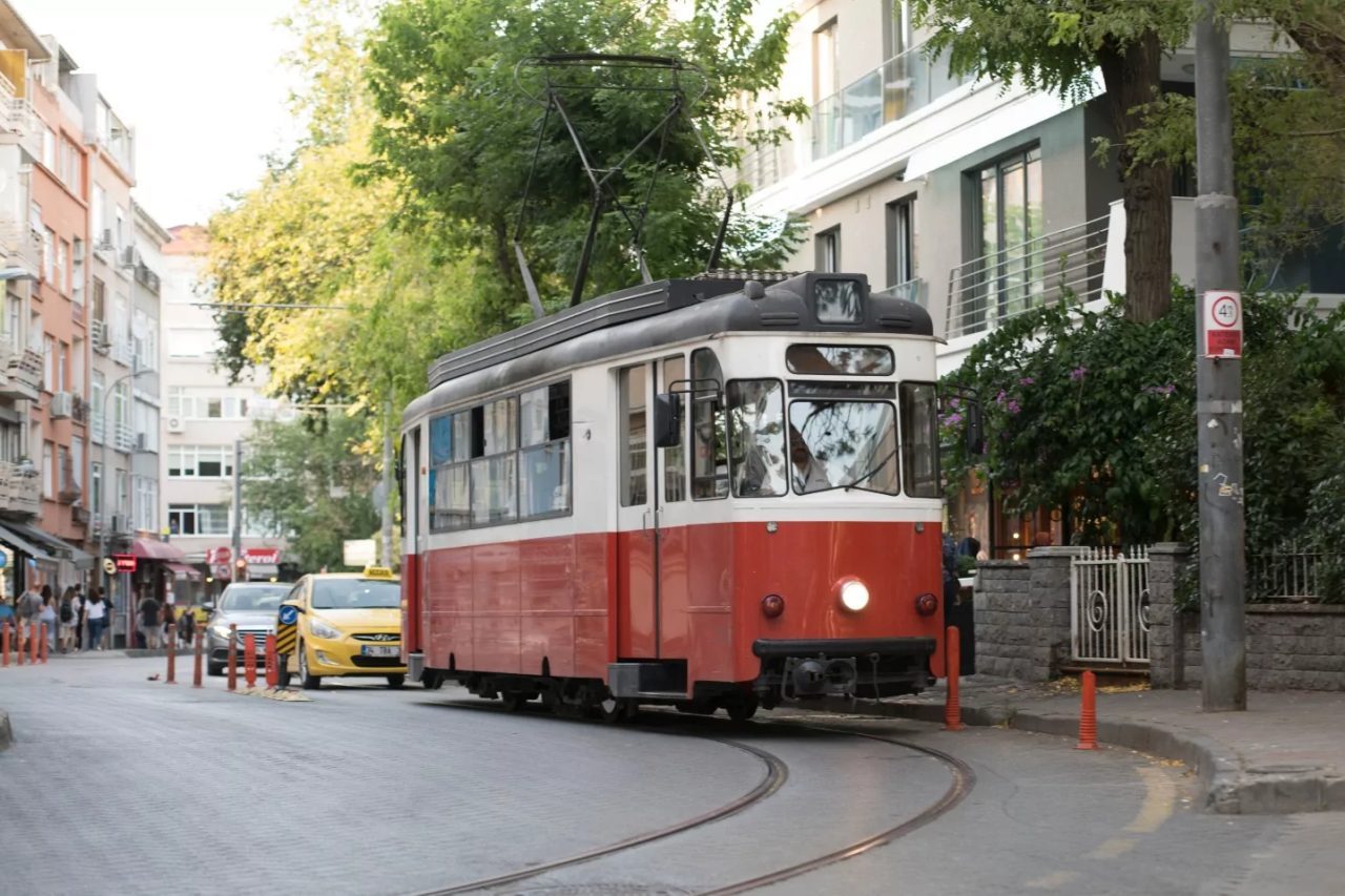 İstanbul’un simge ulaşım hatlarından T3 Kadıköy-Moda Tramvay Hattı’nda 19 Ekim’de