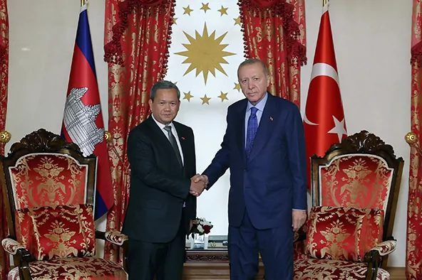 Cumhurbaşkanı Recep Tayyip Erdoğan, Türkiye’ye resmî ziyarette bulunan Kamboçya Başbakanı