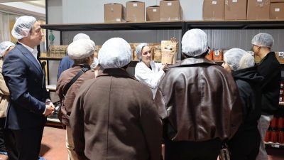 Bursa'da Nilüfer Belediyesi Hasanağa Gıda Merkezi ile Tıbbi ve Aromatik