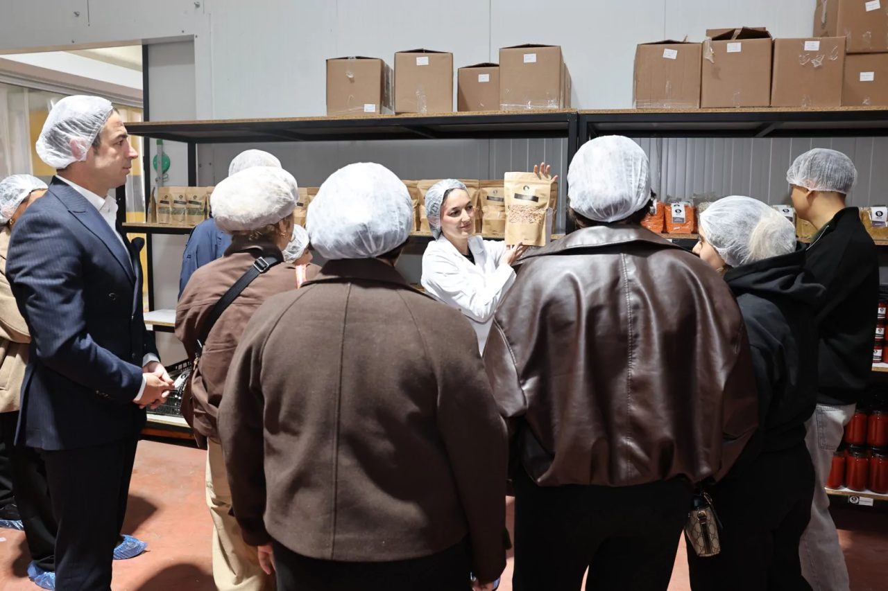 Bursa'da Nilüfer Belediyesi Hasanağa Gıda Merkezi ile Tıbbi ve Aromatik