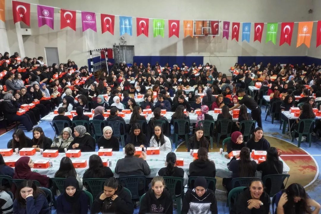 Kayseri Kocasinan Belediyesi, ‘Kocaburger’ etkinliğiyle yeni eğitim öğretim döneminin ilk