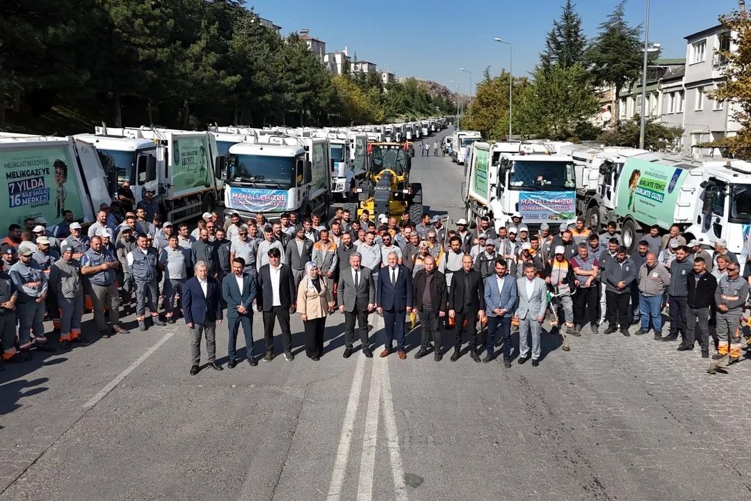 Her yıl 58 mahallede başlattığı sonbahar temizliği çalışmasına bu yıl