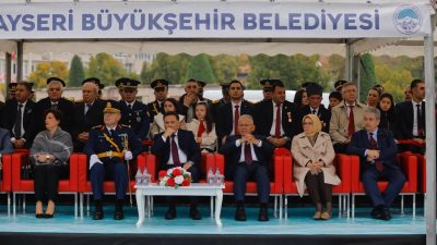 Kayseri Büyükşehir Belediye Başkanı Dr. Memduh Büyükkılıç, Cumhuriyet’in 103’üncü kuruluş