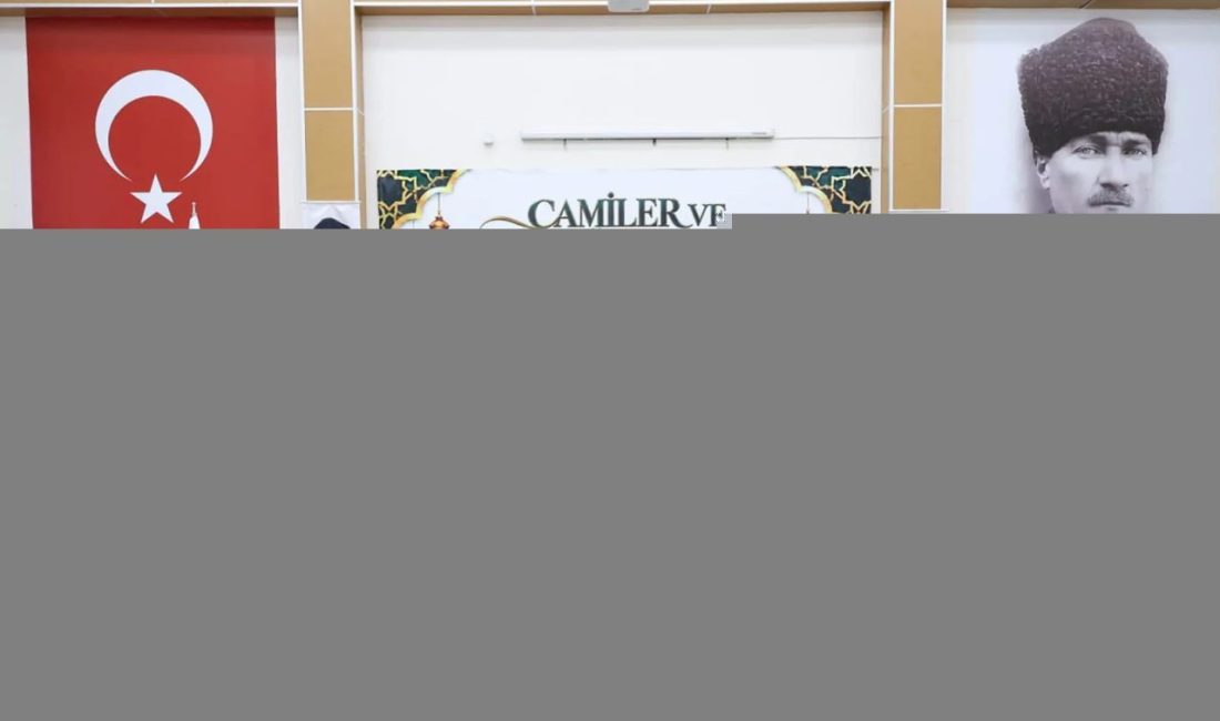 Camiler ve Din Görevlileri Haftası kapsamında düzenlenen programda birlik, dayanışma