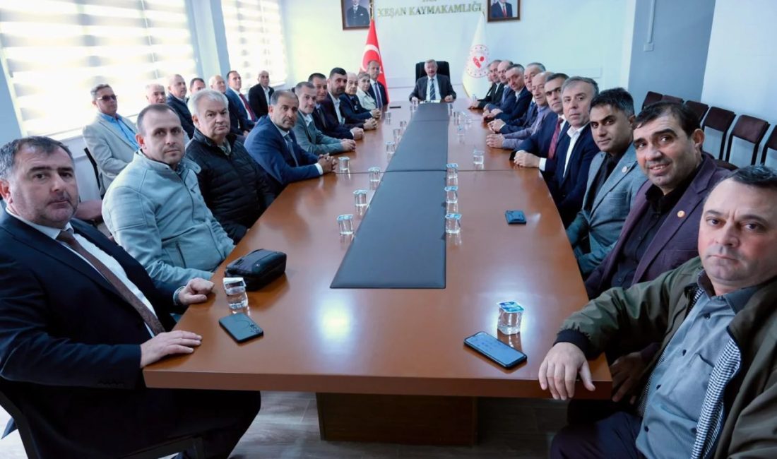 19 Ekim Muhtarlar Günü, Edirne’nin Keşan ilçesinde Cumhuriyet Meydanı’nda düzenlenen