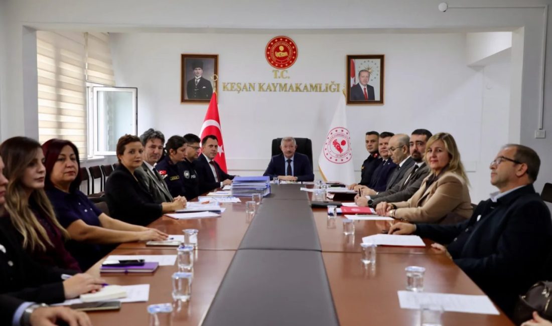 Edirne'nin Keşan ilçesinde İlçe Okul Güvenliği Toplantısı, Keşan Kaymakamı Aziz