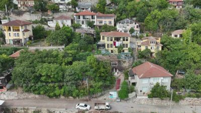 Kocaeli Büyükşehir Belediyesi, İzmit’in tarihi dokusunu yaşatan önemli yapılardan birini