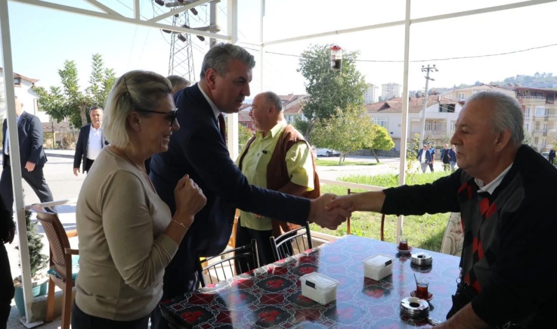 Kocaelş'de İzmit Belediyesi Başkan Yardımcıları İlker Ulusoy ve Nilgün İrteni