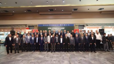 Kocaeli Büyükşehir Belediye Başkanı Tahir Büyükakın, 12 ilçeden din görevlileri