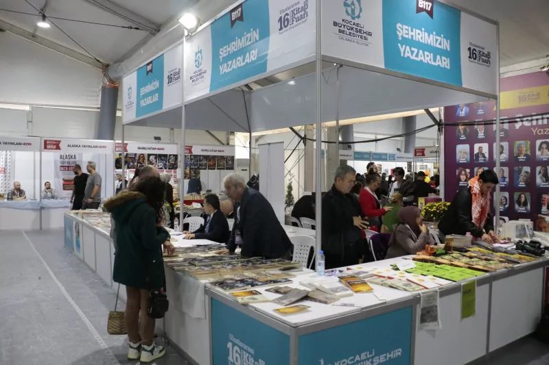 Kocaeli Büyükşehir Belediyesi, kentin kültür ve edebiyat hayatına katkı sunan