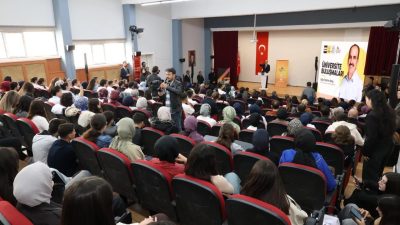 Konya Büyükşehir Belediye Başkanı Uğur İbrahim Altay, “Üniversite Buluşmaları” kapsamında