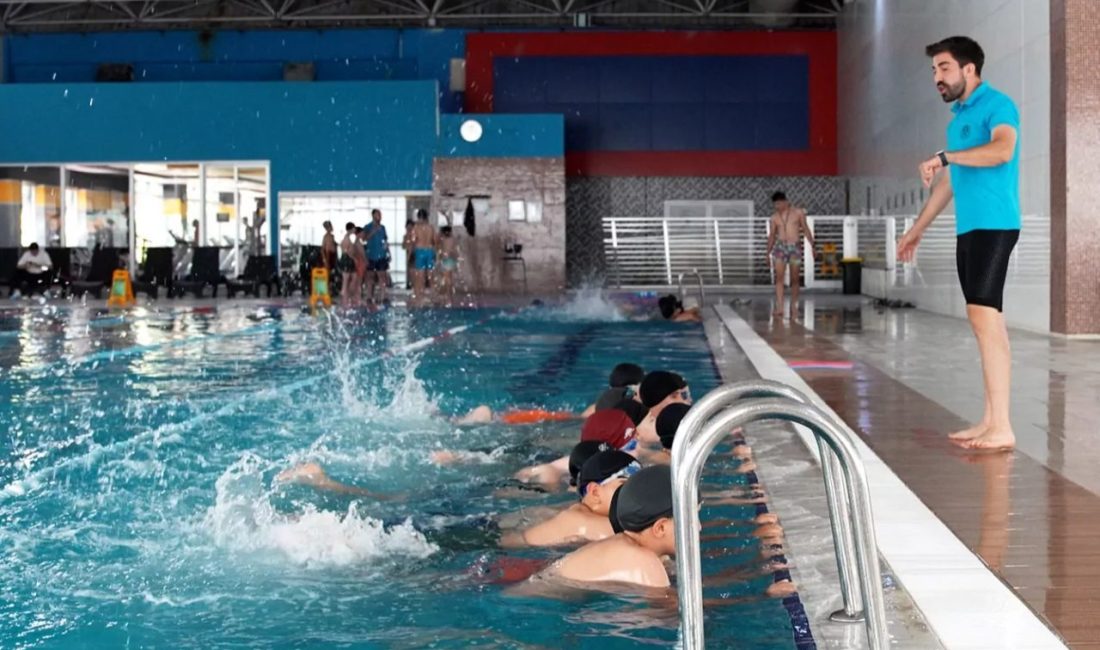 Konya Karatay Kış Spor Okulları’nda yeni dönem eğitimleri başladı. 13