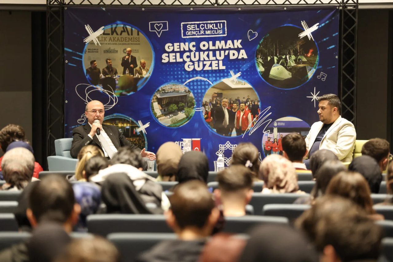 Konya Selçuklu Belediye Başkanı Ahmet Pekyatırmacı, Selçuklu Gençlik Meclisi tarafından