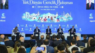 Kocaeli Büyükşehir Belediyesi’nin ev sahipliğinde gerçekleştirilen ‘Türk Dünyası Gençlik Buluşması’nın