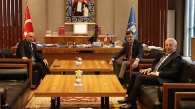 Kütahya Belediye Başkanı Eyüp Kahveci, Dumlupınar Belediye Başkanı Zekeriya Yılmaz