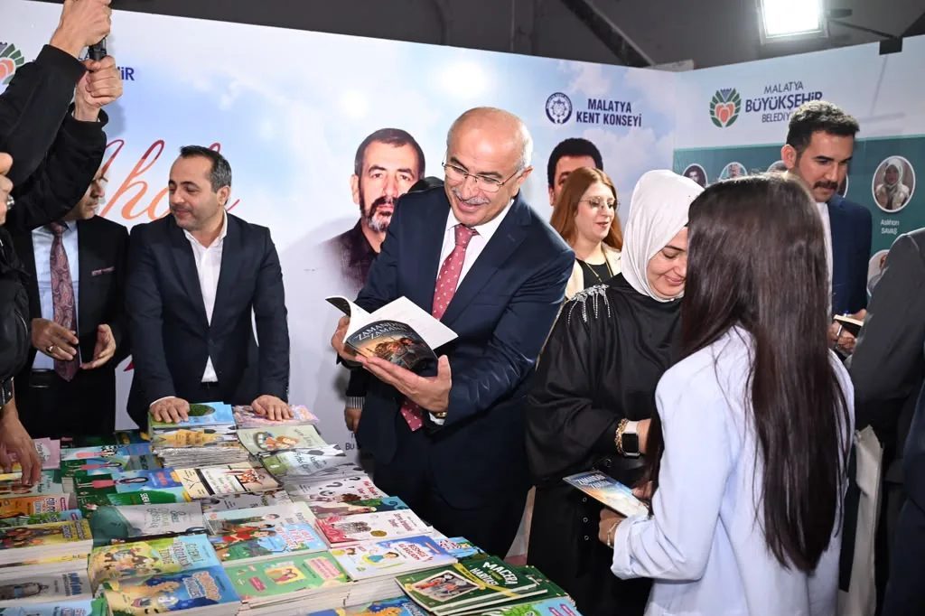Malatya Valiliği ve Büyükşehir Belediyesi iş birliğiyle düzenlenen 12. Malatya