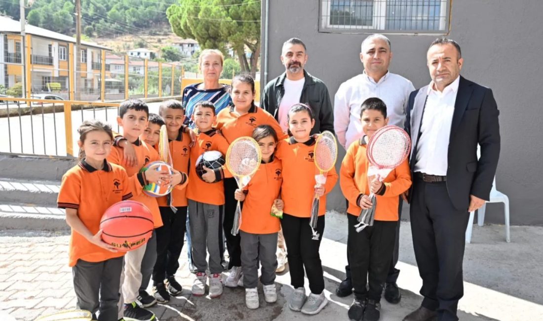 Manisa Büyükşehir Belediyesi, yeni eğitim-öğretim yılının başlamasıyla birlikte çocukların ve