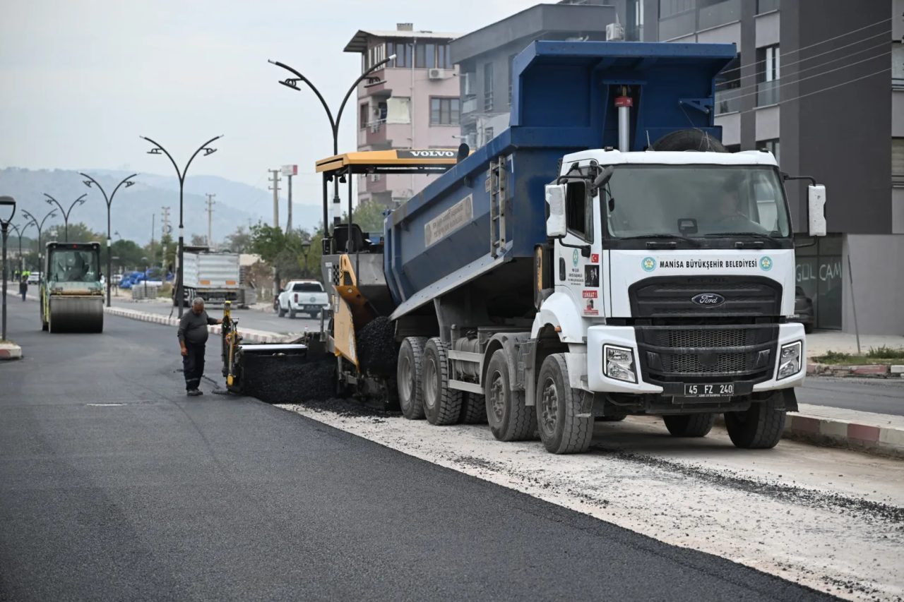 Manisa Büyükşehir Belediyesi, Soma ilçesinde altyapı çalışmaları tamamlanır tamamlanmaz zaman