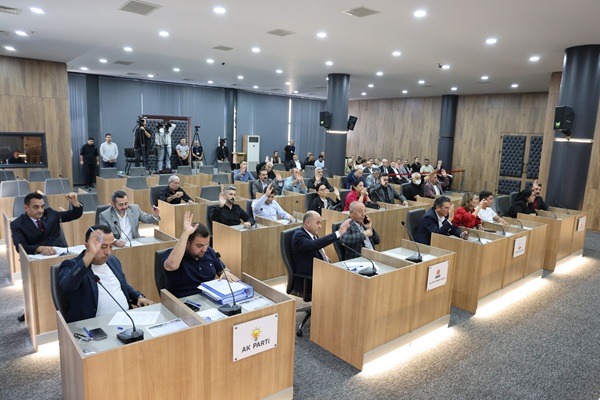 MERSİN-Toroslar Belediyesinin 2027 yılı bütçesi, belediye meclisinde kabul edildi. Belediyenin