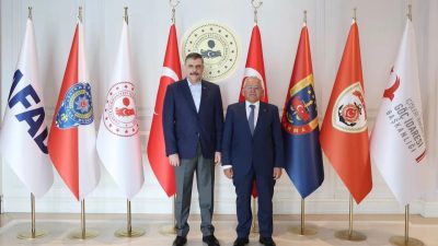 Kayseri Büyükşehir Belediye Başkanı Dr. Memduh Büyükkılıç, Ankara temasları kapsamında