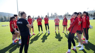 2027 FIFA Kadınlar Dünya Kupası Avrupa Elemeleri play-off 1. turunda