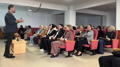 AK Parti Mudanya Kadın Kolları öncülüğünde düzenlenen seminerde, bağımlılığın önlenmesi